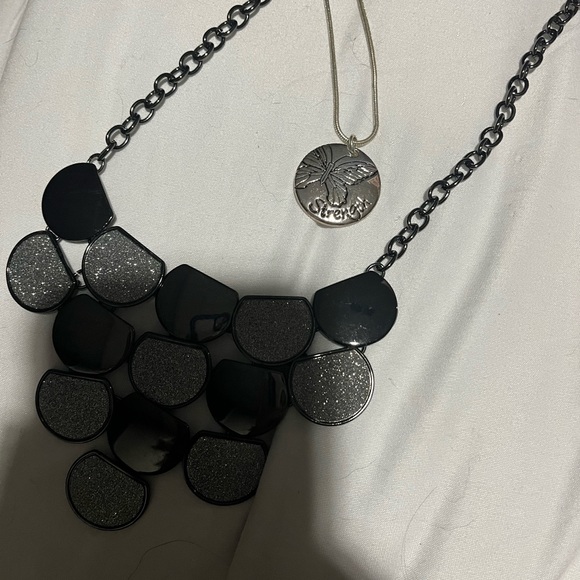 Set of two strength necklace and black with silver necklace - Picture 4 of 4